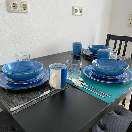 Gemuetliches Apartment, Seenaehe, Wm, Wlan, Balkon *