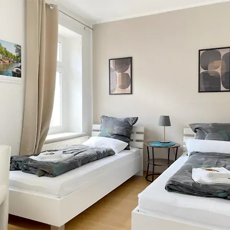 Gemuetliches Apartment, Seenaehe, Wm, Wlan, Balkon