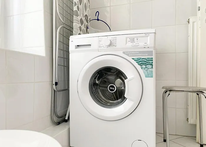 Gemuetliches Apartment, Seenaehe, Wm, Wlan, Balkon