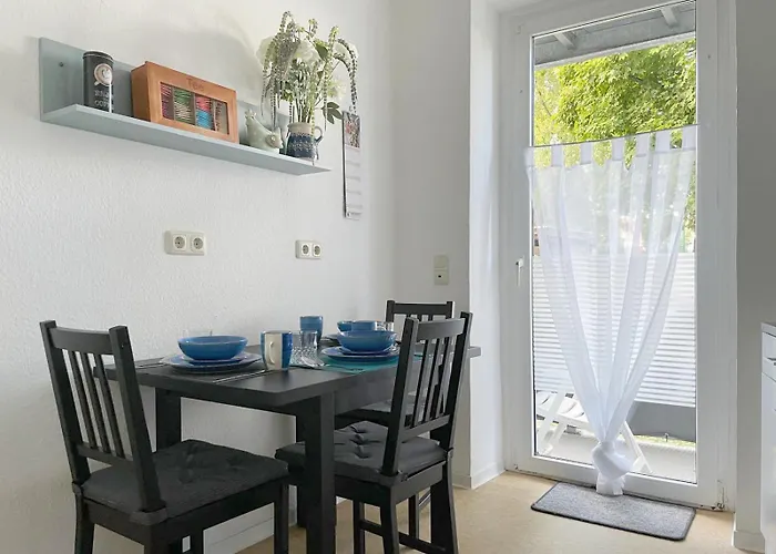 Gemuetliches Apartment, Seenaehe, Wm, Wlan, Balkon Apartment